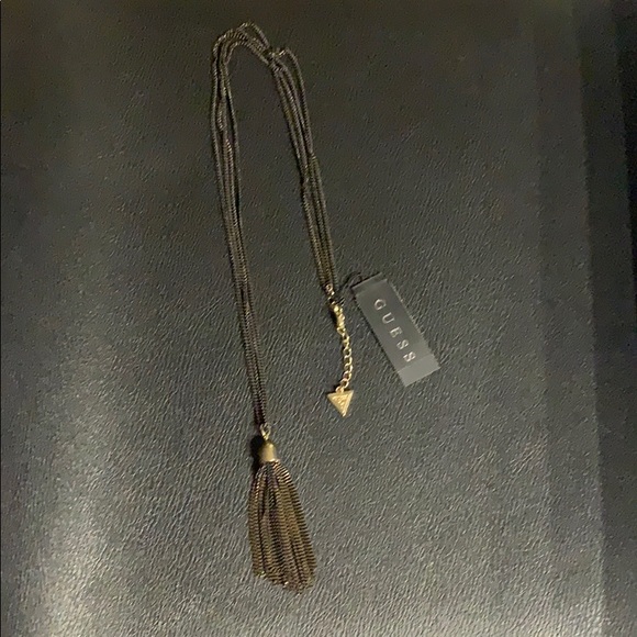 Guess long tassel necklace 30” with 2” extender - Picture 3 of 7